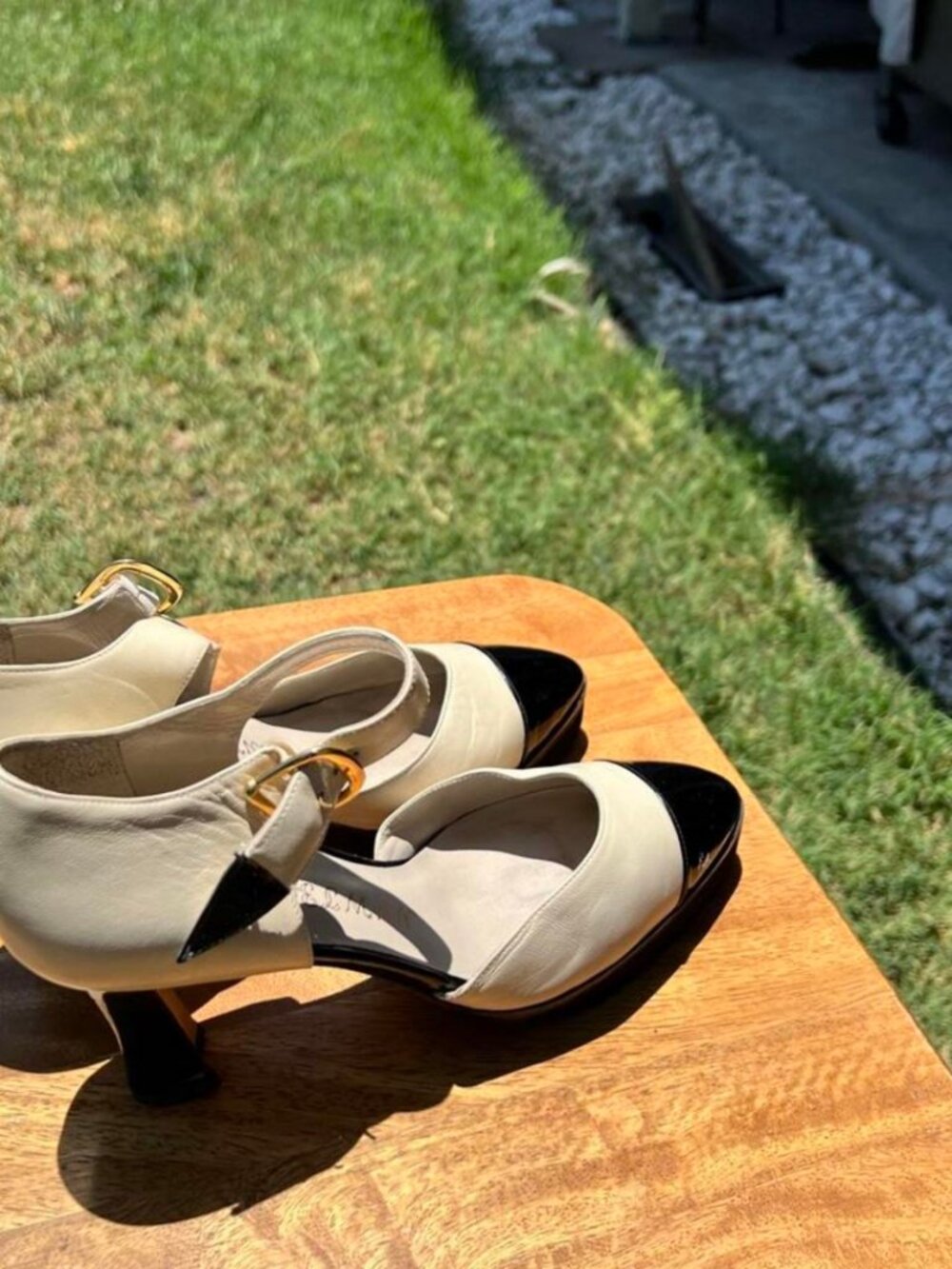 Women's Cream and Tan Courts